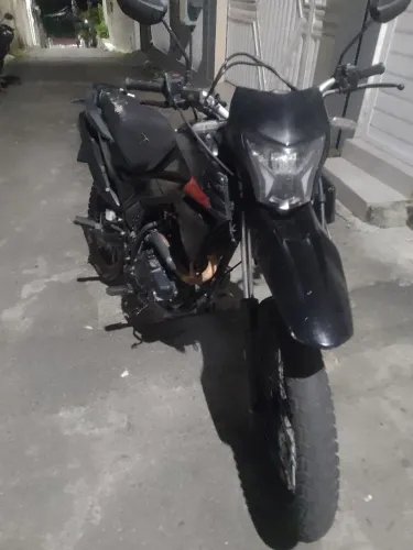 175 EFI ano 2025 preta