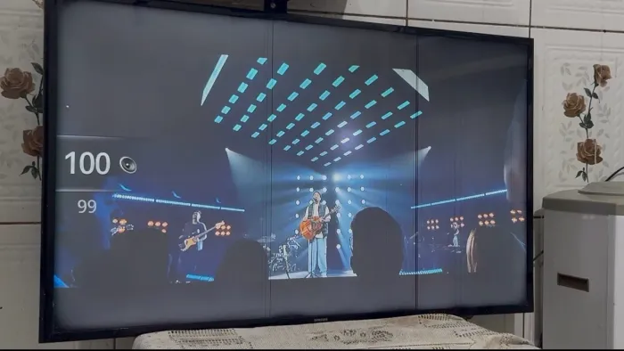 TELEVISÃO SMART 49 polegadas