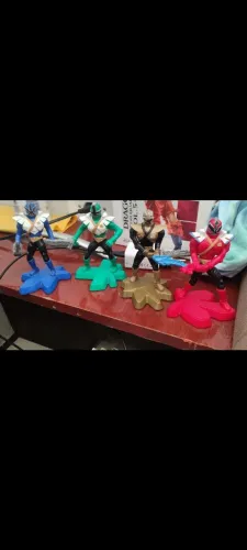 Bonecos Power Rangers