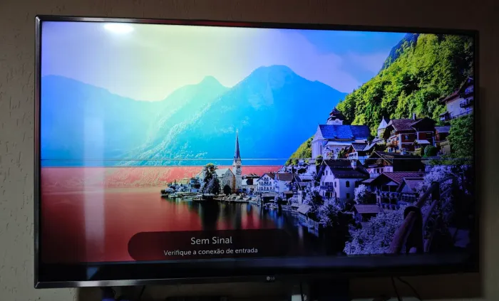 Smart TV LG 49 POLEGADAS 4K com defeito 