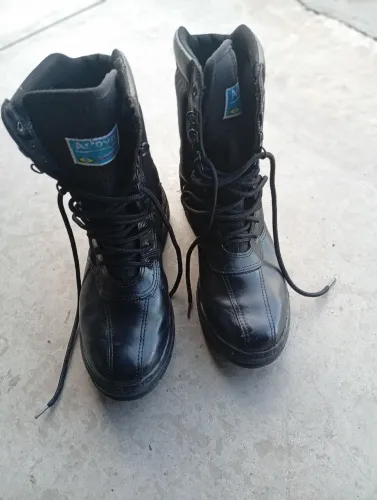 Bota masculina