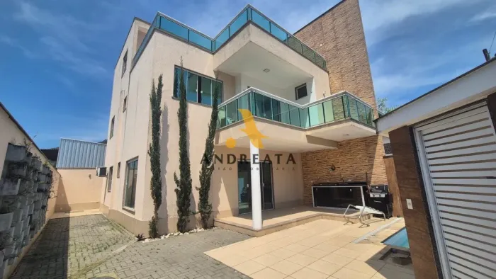 Venda e Aluguel de Casa em Condomínio com 5 quarto(s), 5 suíte(s), por Aluguel de R$ 7.5 m