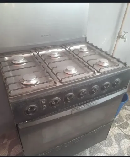 Vendo fogão dako 6 bocas 