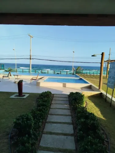 Praia do Flamengo, apartamento 2/4, 1 suíte, vista mar, ótimo padrão - MOBILIADO