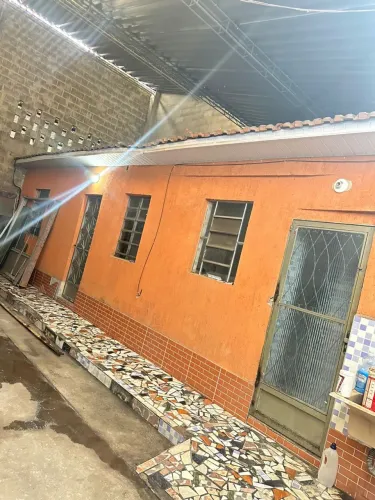 ALUGA-SE CASA NA VILA SÃO LUIZ - DUQUE DE CAXIAS