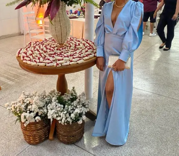 Vestido de festa azul - manga longa com fenda