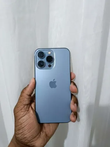 iPhone 13 Pro 256GB Peças Perfeitas A15 Bionic + 6GB RAM  Acompanha Carregador Turbo 30W