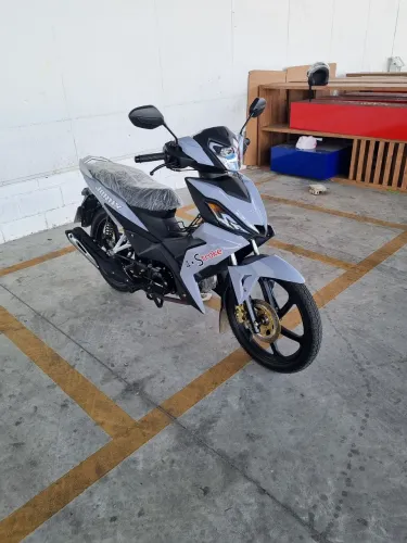 JONNY 4S 50cc 2025. Estado de 0km Apenas 300 km