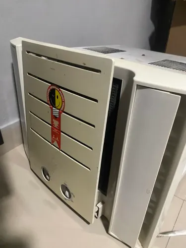 AR-CONDICIONADO DE JANELA - 7.500 BTUs 
