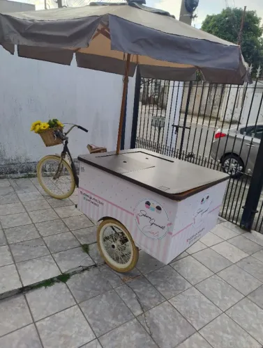 Vende-se Food-bike com refrigerador portátil perfeito estado.