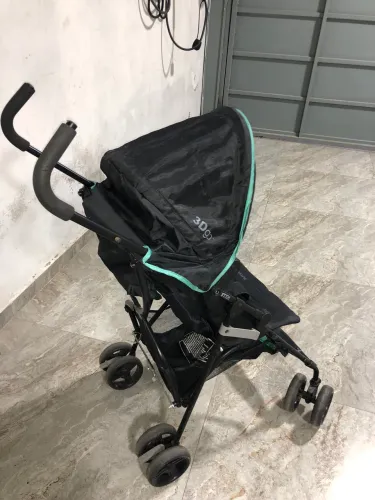 Carrinho de bebê para passeio ?Quase não foi usado?