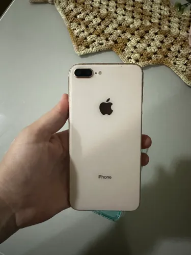 iPhone 8 Plus rosé