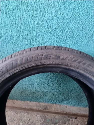 VENDO UM PNEU ARO 17