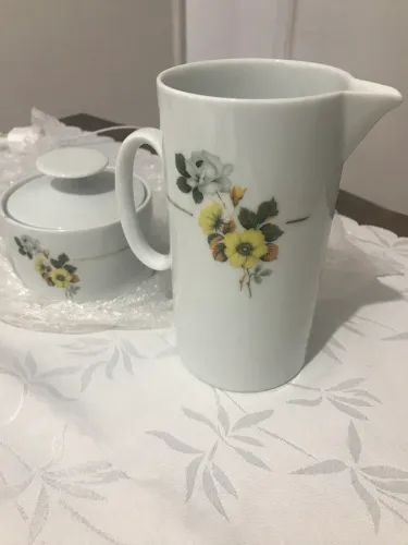 Conjunto de porcelana da Renner