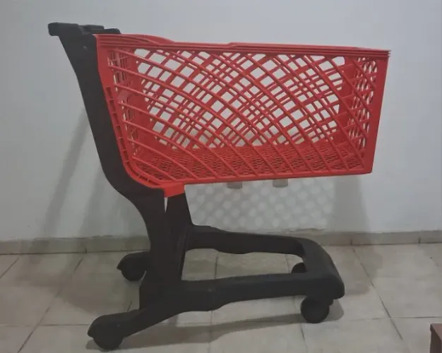 Carrinhos de Plástico - Varejo_Outros - Seminovos (Nunca usado) - Modelos de 150 e 90l