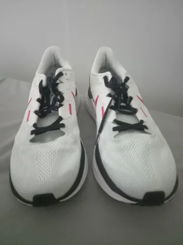 Nike zoon structure número 43