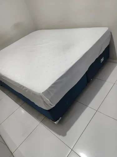 Cama box com molas ensacadas Queen Gazin