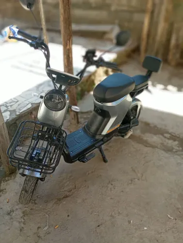 Moto elétrica 4 mês de uso velocidade desbloqueado