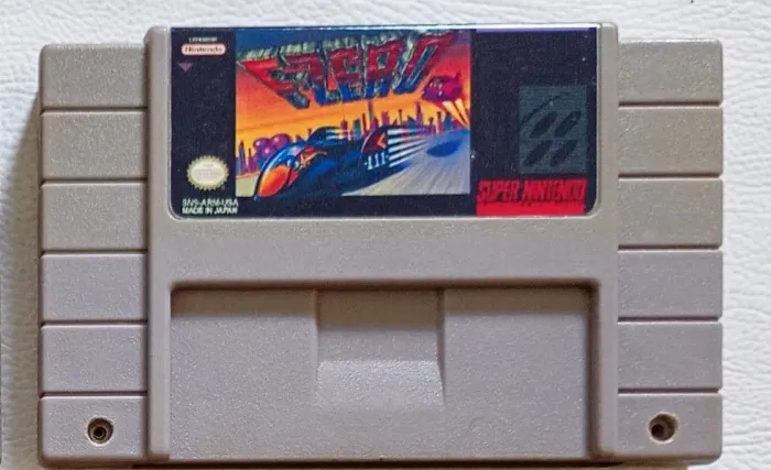 F Zero, Paralelo