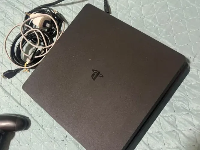 PS4 500GB 1Controle