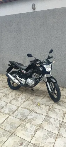 Honda CG Fan 160. Apenas 6 mil km rodados.