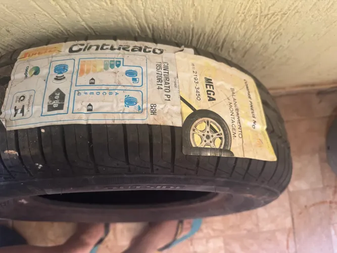 Pneu novo 185/70/14 PIRELLI CINTURATO