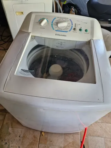 Máquina de lavar grande Electrolux 12kg funciona perfeitamente e usada 