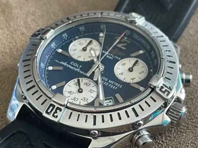 BREITLING COLT CHRONO OCEAN A53050 MANUFACTURE EN SUISSE ETANCHE 100M BLUE DIAL, TOP!