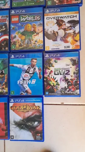Jogos de PS4. Lote com 11 jogos