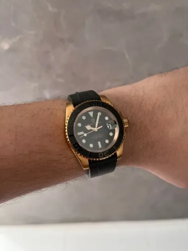 Relógio Pagani Design Automático Diver - Dourado e Preto (Estilo Yacht-Master)