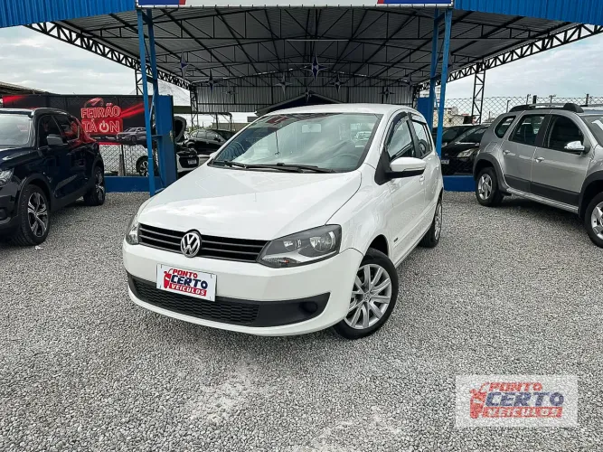 Volkswagen Fox 1.0 MI Total Flex 8V 5P 2014
