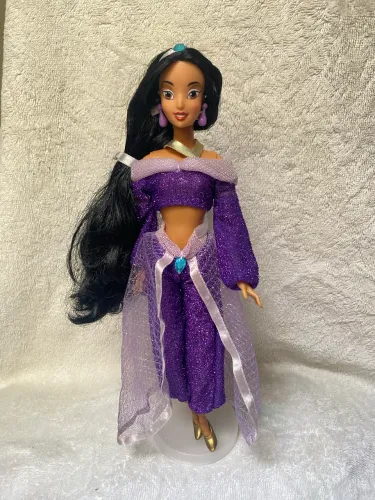 (Leia a descrição) Boneca Jasmine Disney Store roxa