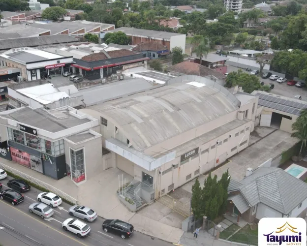 Prédio Comercial para Locação no Centro de Santa Cruz do Sul-RS: 14 Salas, 3 Banheiros, 8 