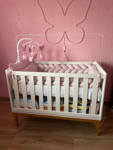 Berço evolutivo com colchão e kit berço 
