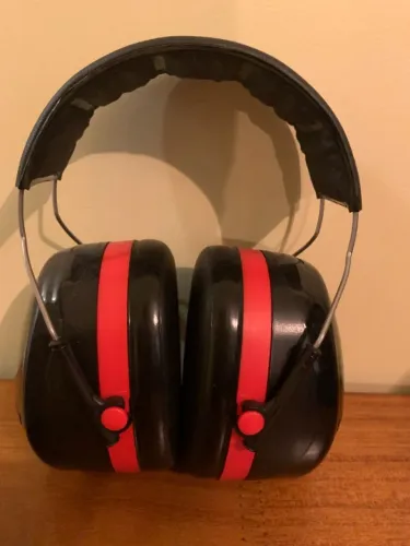 Protetores Auriculares Alto Desempenho Preto/Vermelho Modelo 3M H10A Peltor Optime 105