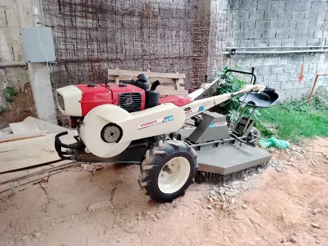 Mini Trator 