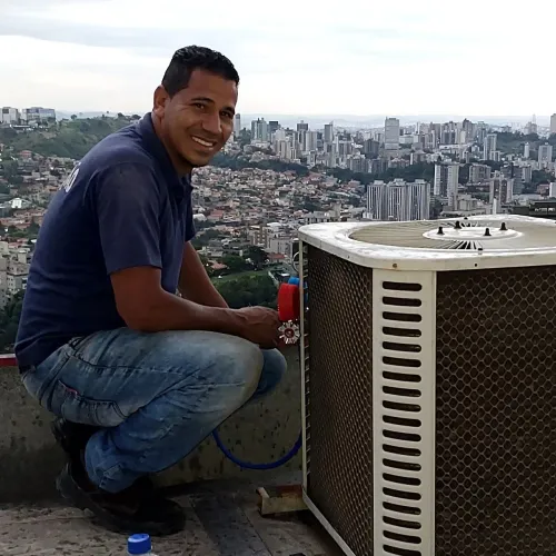 INSTALAÇÃO DE AR CONDICIONADO , limpeza e carga de gás