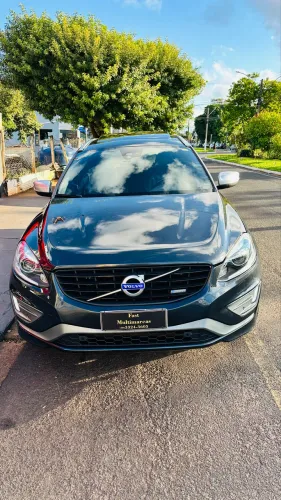Volvo XC 60 T-5 R-design 2.0 FWD 5P 2015