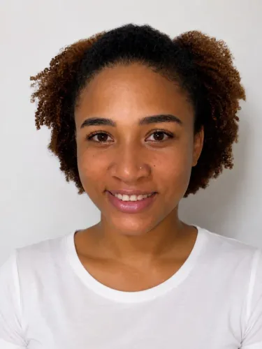 Babá, Diarista e Cuidadora de idosos.