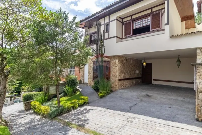 Casa à venda em condomínio fechado na Vila Andrade, 3 suítes, 468 m² | 3 suítes