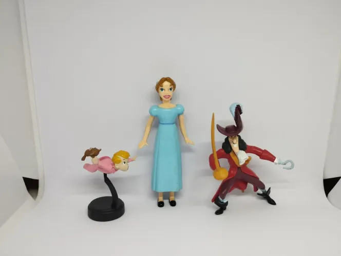 Lote 3 personagens Peter pan 