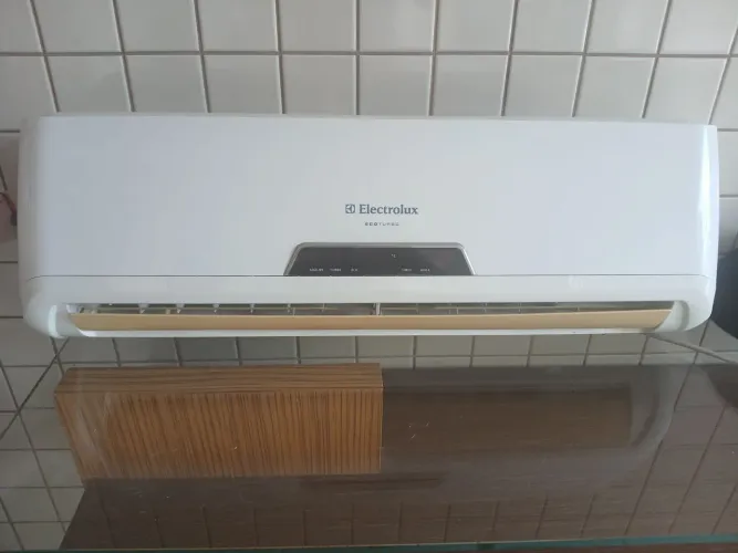 Split Electrolux 9 mil btus