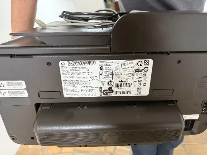 Impressora HP OfficeJet Pro 8600 e-All-in-One Usada