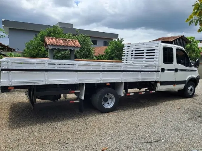 Iveco Daily 70c17 Cabine Dupla em excelente estado