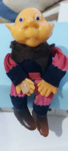 Gnomo do amor com cristal Quartzo ROSA- ano 1993.
