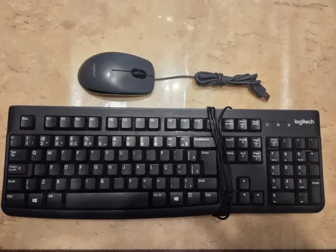 Teclado e Mouse USADOS LOGITECH para computadores