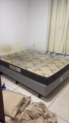 Vendo cama casal com box 
