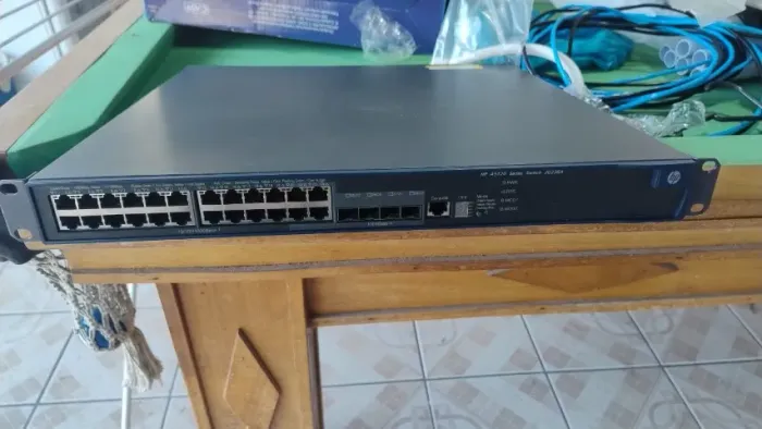 Switch Hp A5120 Jg236a 24 Portas Poe+ Gigabit - Para retirada de peças
