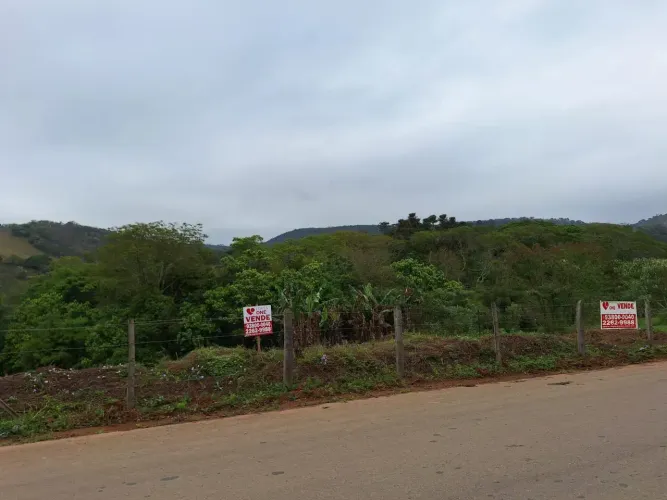 Terreno de 6.000m² em Extrema/MG com Rio nos Fundos e Rua Asfaltada