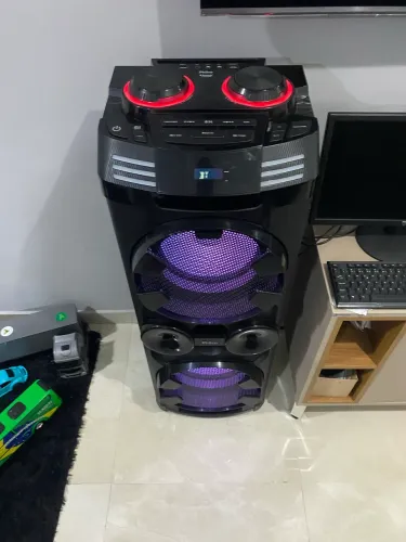 Caixa de som torre PCX20000 nova 